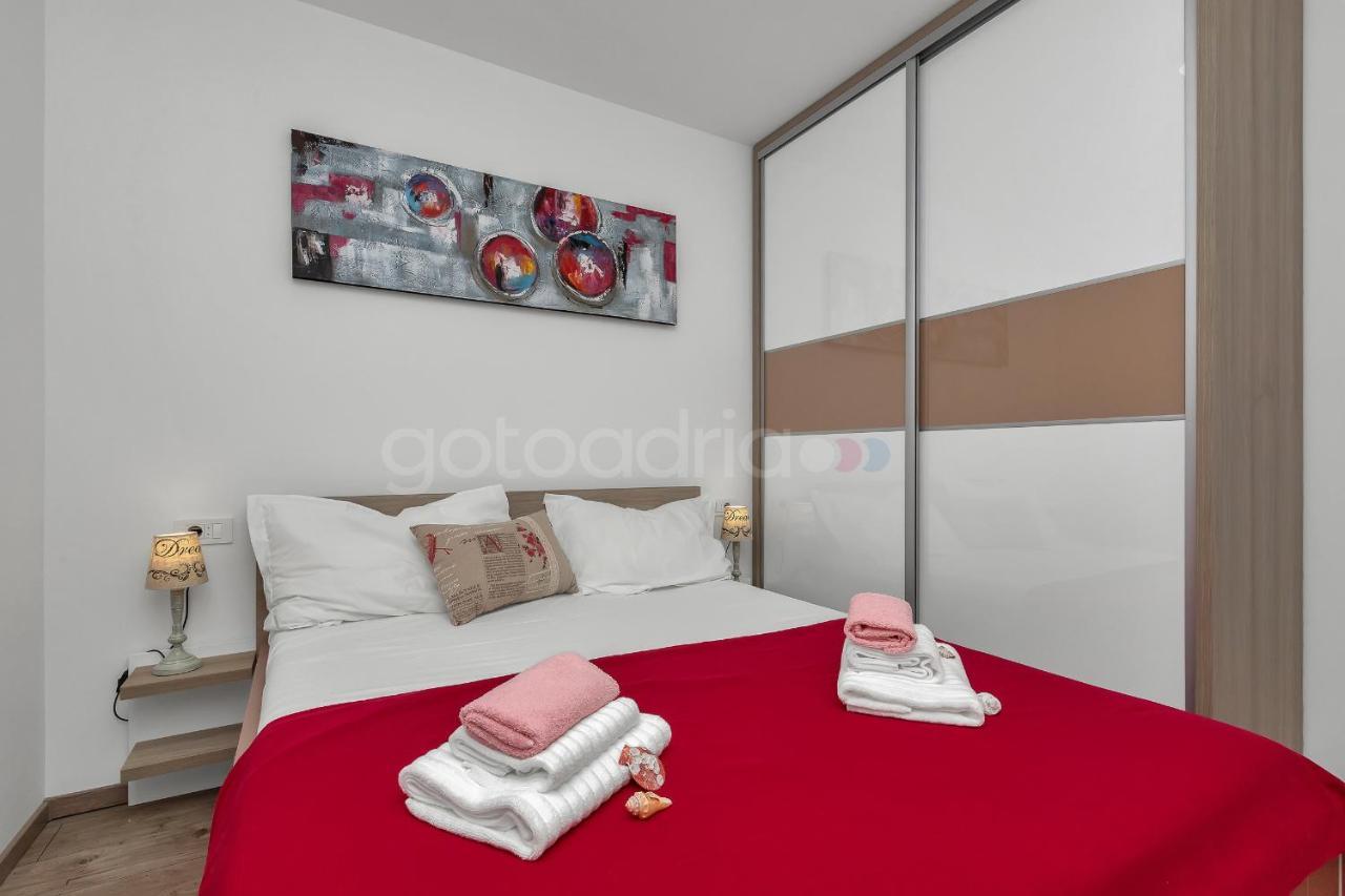 Luxury Apartment Poseidon - Free Beach Parking Makarska Exterior photo