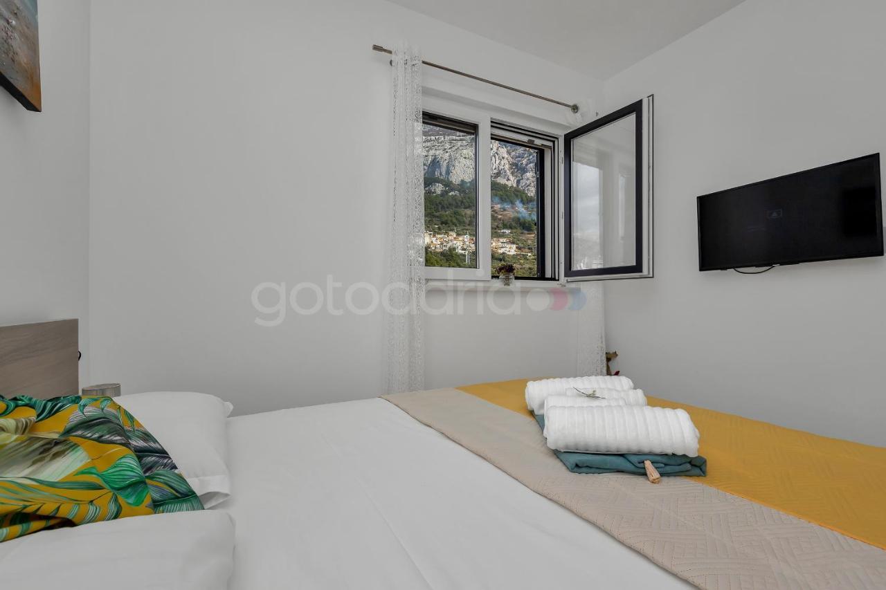 Luxury Apartment Poseidon - Free Beach Parking Makarska Exterior photo